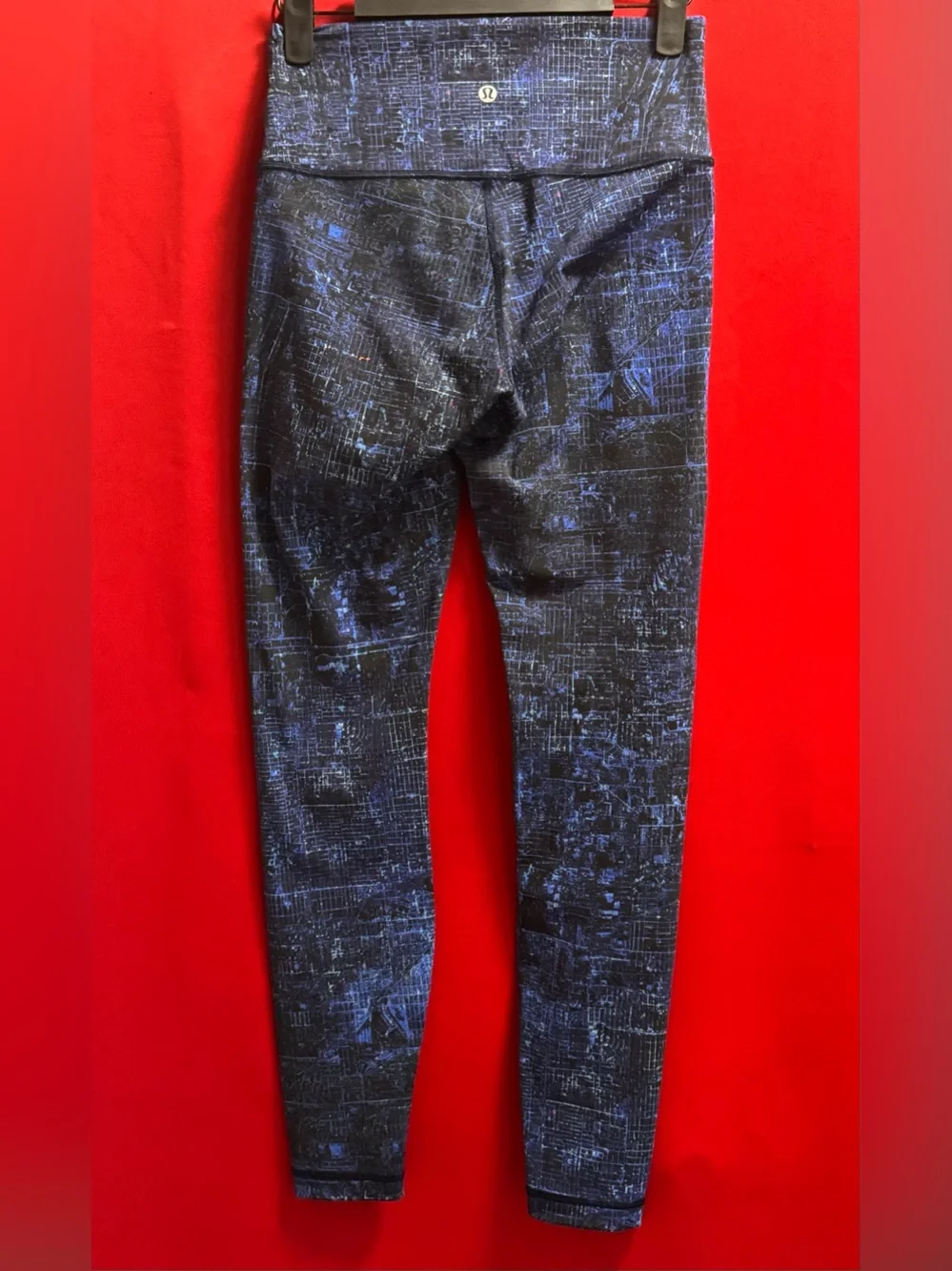🍋#640- Lululemon Blue Geometric Design Leggings In Like New Cond. Sz.6